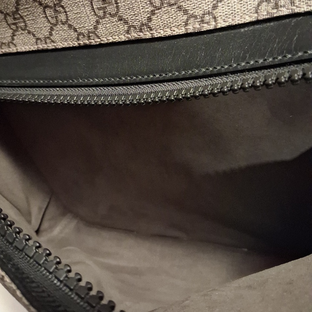 Men's Gucci GG Supreme Large Canvas/Calfskin Exterior Backpack - Picture 16 of 16